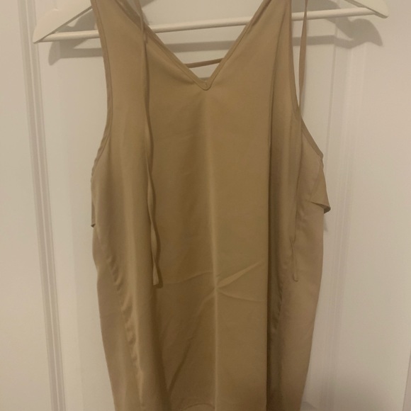 Guess beige tank - Picture 2 of 2